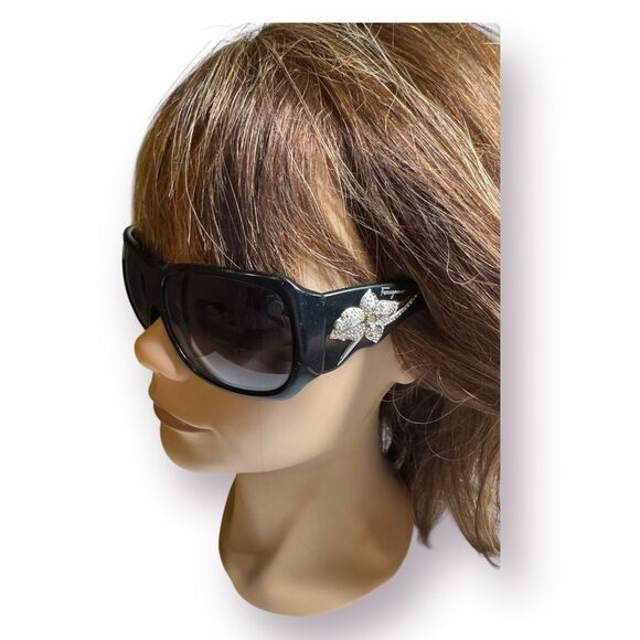 Salvatore Ferragamo Rhinestone Flower Sunglasses Gray Gradient 2144-B Vintage - Picture 11 of 12